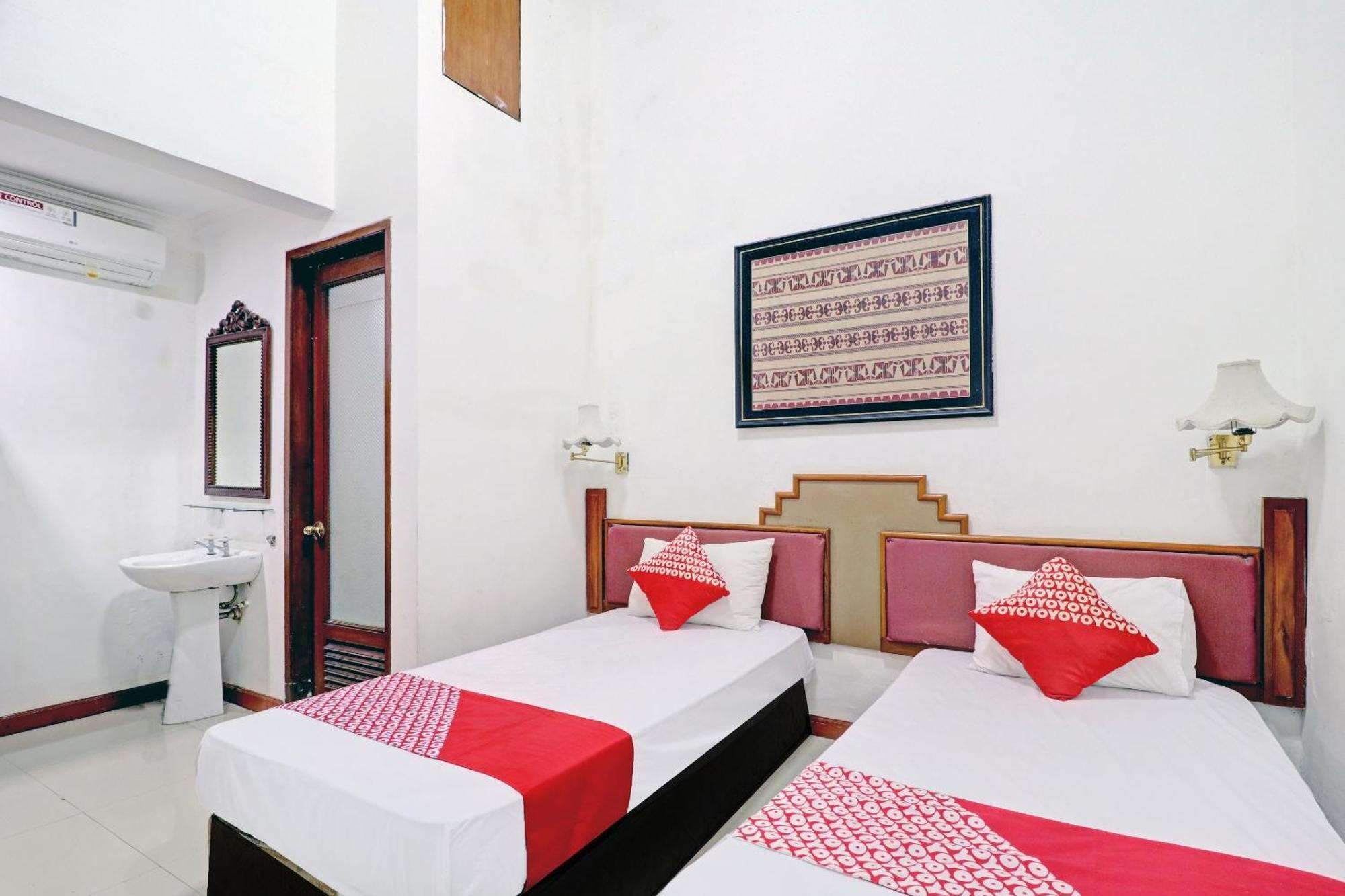 Hotel O Bandung Near Stadion Siliwangi Formerly The Ethnic Hotel Bandung Exterior photo
